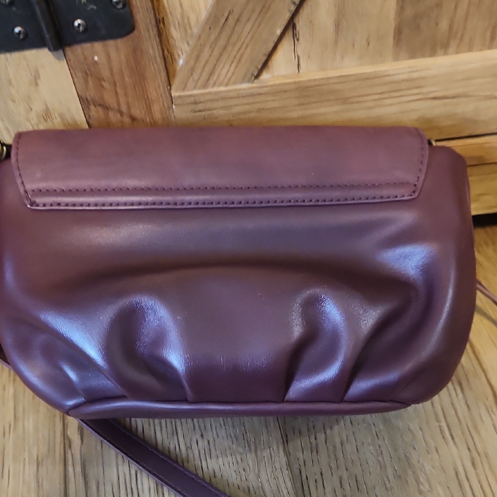 Universal Thread Purple Crossbody Bag with Adjustable Strap - Picture 7 of 10